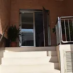 Manuela 2*